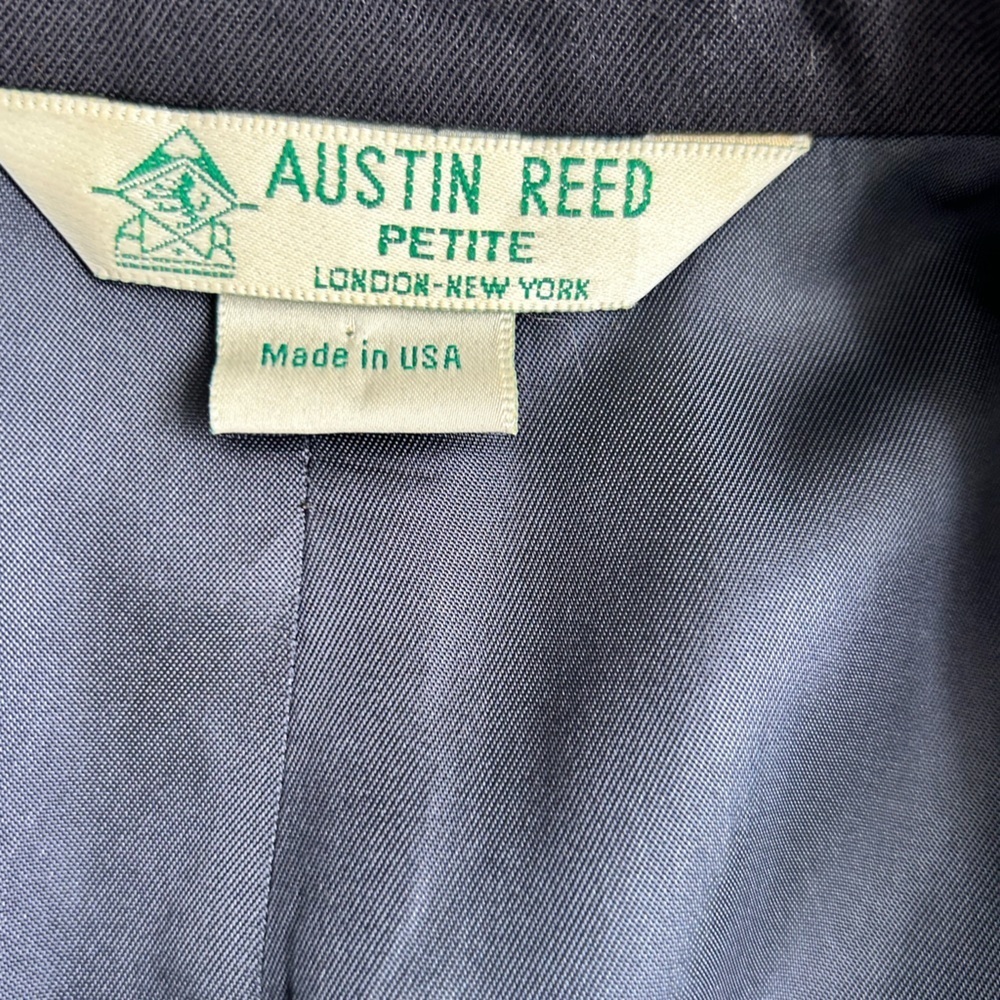 Austin Reed Vintage Wool Women's Blazer in Deep Blue and Gold Buttons size 12P - Picture 10 of 14
